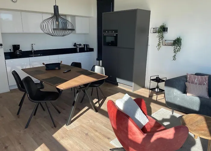 Meeresblick Zweite Reihe Haus Nr 250 * Энкхейзен